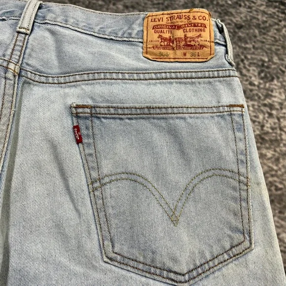 Levi's 505 Denim Shorts Mens 36 Blue Regular Fit Jorts Vintage Y2K - Picture 4 of 14